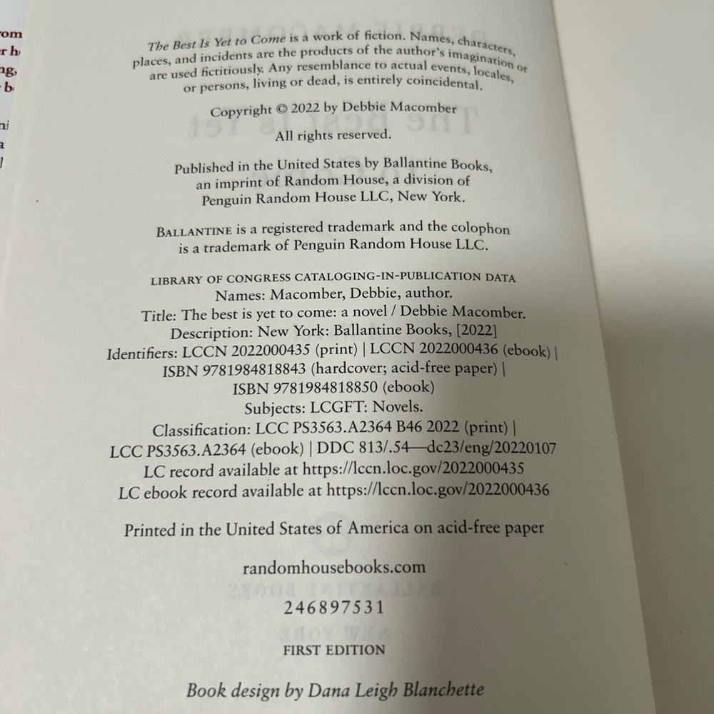 Debbie Macomber Book Bundle - Picture 13 of 13